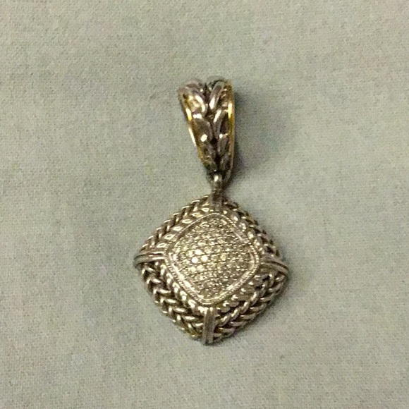 Pendant - Picture 1 of 2